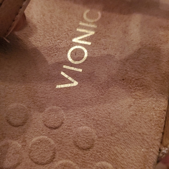 Vionic Sandals - Picture 11 of 11